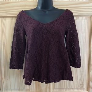 American Eagle lace flowy top